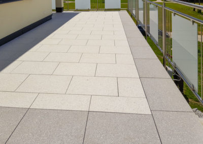 Terrasse aus Betonplatten60/40 im Steindesign